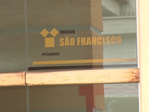 Prédio do antigo colégio técnico São Francisco é alvo de vandalismo e depredação