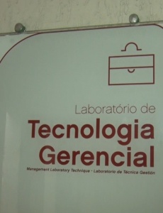 FAPAM oferece curso gratuito de informática para jovens