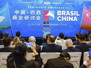 China vai investir mais R$ 27 bilhões no Brasil com foco em infraestrutura, tecnologia e formação profissional