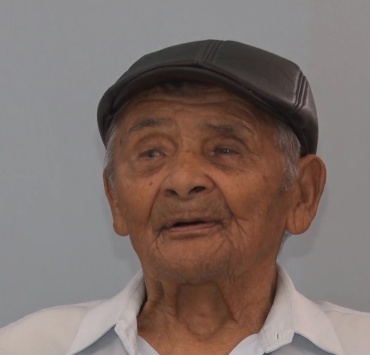 Familiares e amigos comemoram na Cidade Ozanan aniversário de um dos idosos mais velhos do mundo