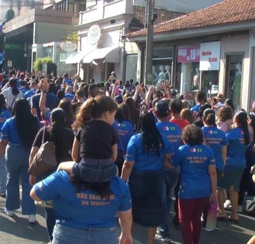 1ª Marcha para Jesus é realizada em Pará de Minas e garante bom público