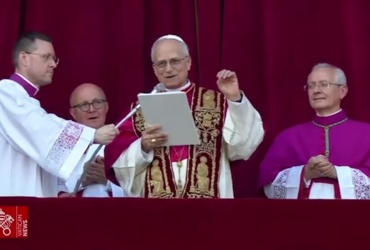 Vaticano elege o novo líder da Igreja Católica: norte-americano tem perfil progressista e segue a linha de Papa Francisco