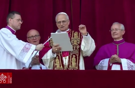 Vaticano elege o novo líder da Igreja Católica: norte-americano tem perfil progressista e segue a linha de Papa Francisco