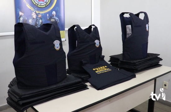 Guarda Civil Municipal recebe conjunto de coletes balísticos