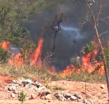 Governo de Minas reforça medidas de combate aos incêndios florestais