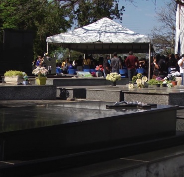 Corpo do ex-Deputado Federal Eduardo Barbosa é sepultado em Pará de Minas