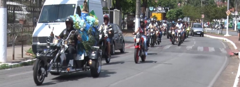 Motociata marca as comemorações em honra a Nossa Senhora Aparecida em Pará de Minas