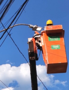 Prefeitura continua a instalação de lâmpadas de led em Pará de Minas