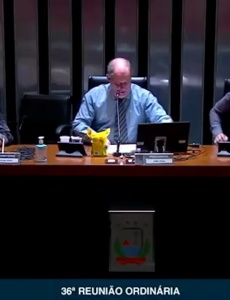 Feriado do aniversário de Pará de Minas volta a ser assunto na reunião dos vereadores