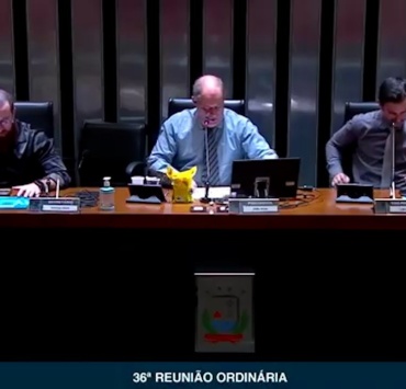 Feriado do aniversário de Pará de Minas volta a ser assunto na reunião dos vereadores