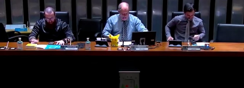 Feriado do aniversário de Pará de Minas volta a ser assunto na reunião dos vereadores