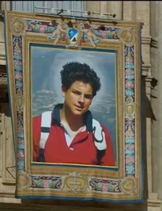 Carlo Acutis é canonizado e se torna primeiro santo católico da geração millennial