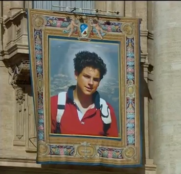 Carlo Acutis é canonizado e se torna primeiro santo católico da geração millennial