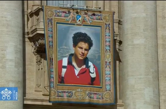 Carlo Acutis é canonizado e se torna primeiro santo católico da geração millennial