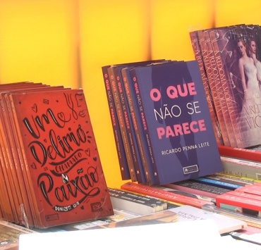 11ª Paraliteratura tem início na Praça Torquato de Almeida e atrai bom público