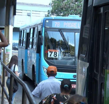 Reajuste na passagem de transporte coletivo não agrada usuários do serviço