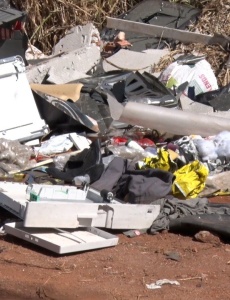 Descarte irregular de lixo próximo à UPA preocupa setores da Saúde de Pará de Minas