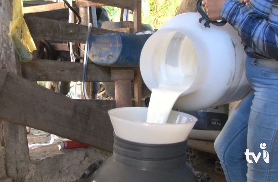 Governo do Estado lança parceria com escolas públicas e produtores de leite