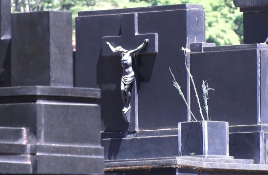 Cemitérios de Pará de Minas recebem melhorias e limpeza em preparação ao Dia de Finados