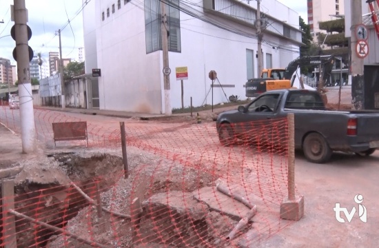 Trânsito na Avenida Alano Melgaço é parcialmente liberado
