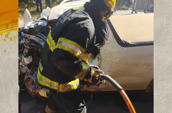 Carro e Caminhão se envolvem em grave acidente na MG-431, próximo ao distrito de Caetano Preto