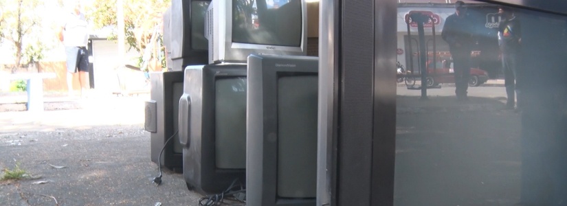 Ecoponto mobiliza populares a fazer descarte correto de eletrônicos e outros materiais