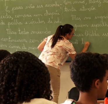 Dia do Professor destaca o amor e desafios da missão de ensinar